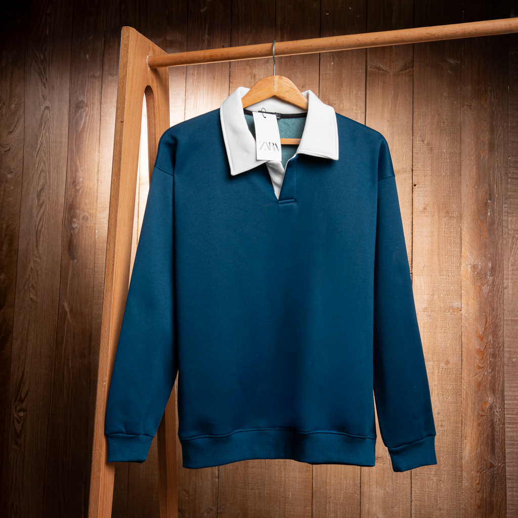 Classic Fit Winter Sweatshirt