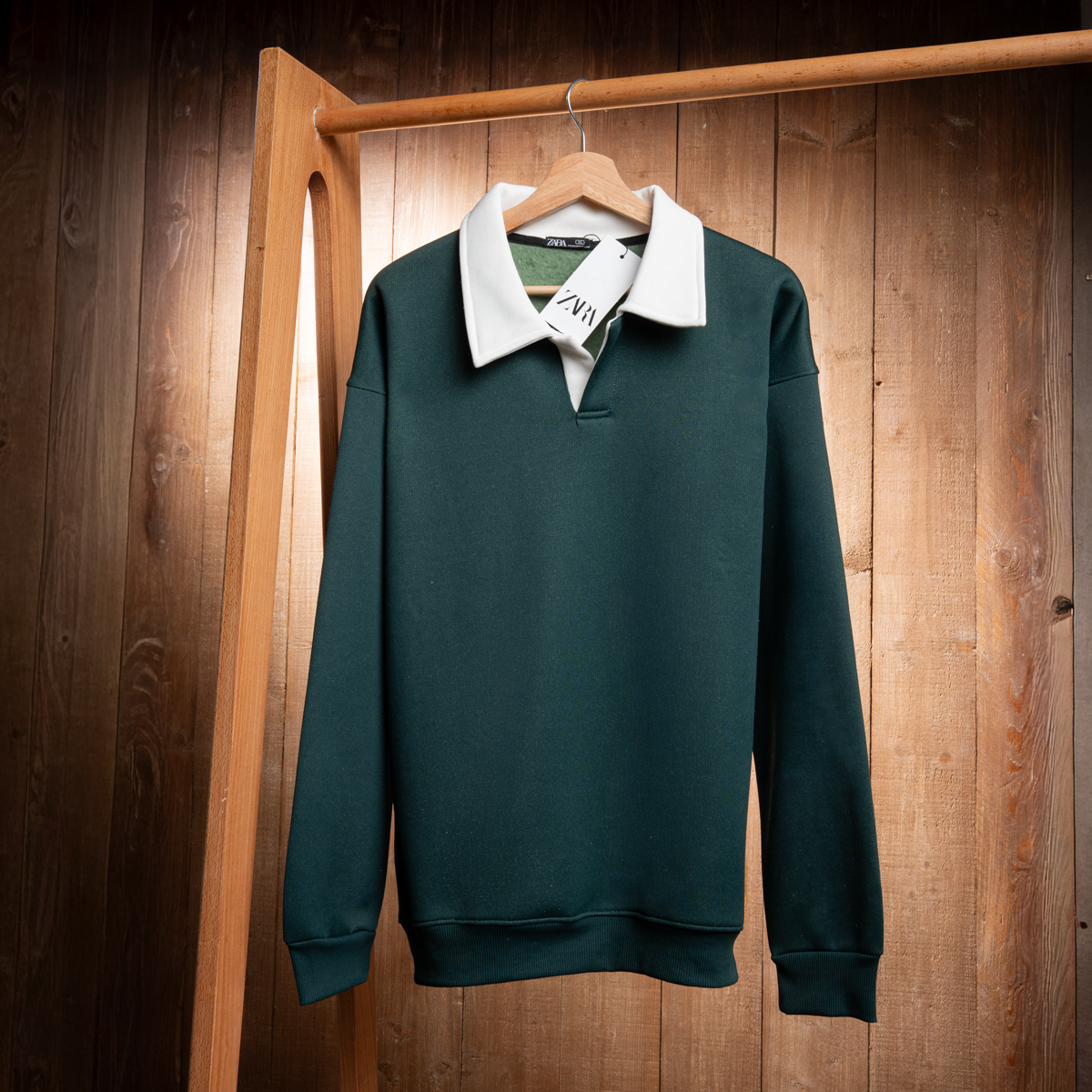 Classic Fit Winter Sweatshirt